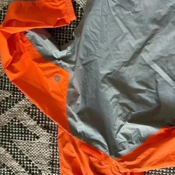 marmot kids medium jacket - Picture 7 of 9